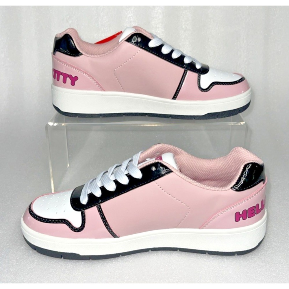 Sanrio Hello Kitty Court Sneakers Women's Size 7 Pink Lace Up Shoes NEW W/ TAGS - Picture 2 of 16